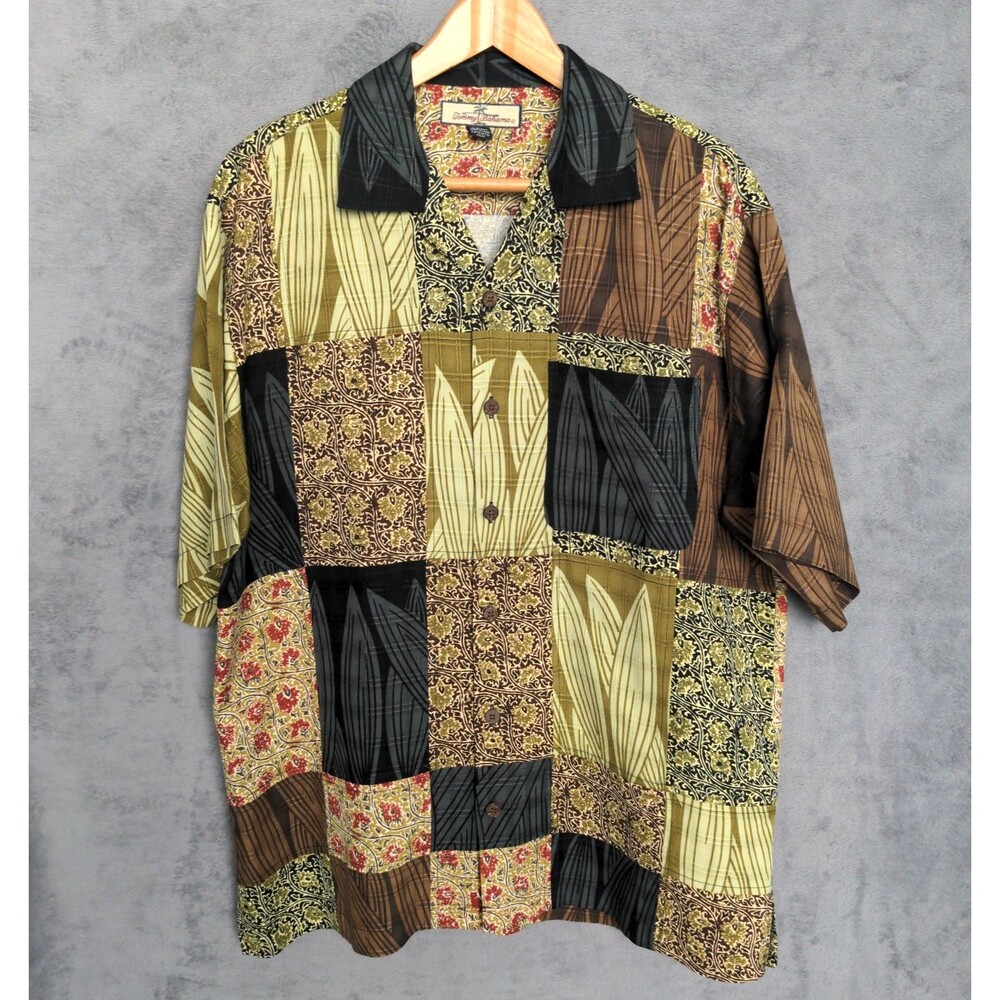 Tommy Bahama 100% Silk Loop Collar Camp Shirt Mens M Tropical AOP Hawaiian